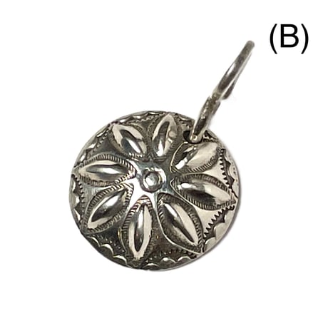 indian jewelry "Ray Adakai (navajo)”concho charm