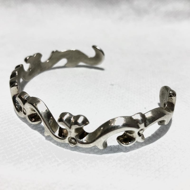 indian jewelry “F.L Begay(navajo)”sandcast bang indian jewelry “F.L Begay(navajo)”sandcast bang
