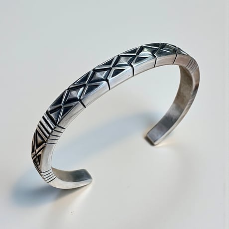 indian jewelry "calvin martinez (navajo)"ingod heavy gauge squar bangle
