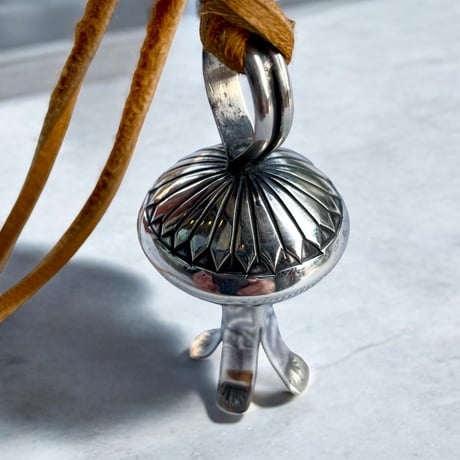 indian jewelry"Delayne Reeves (navajo)"Squash Blossom Silver Pendant