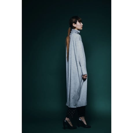 CAERULA"washable wool jersey HN backflare OP"(top gray) women's