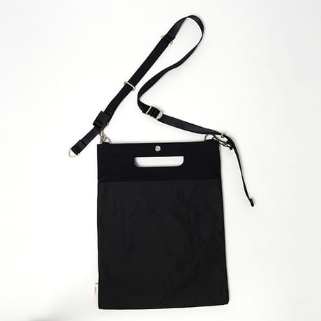 nunc ”Post Shoulder L”