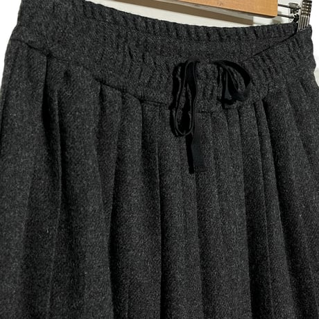 Linen ya"wool pleats skirt"(gray)women's