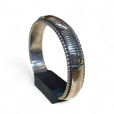 indian jewelry "johnathan nez (navajo)"  half dome 14k gold combined line bangle