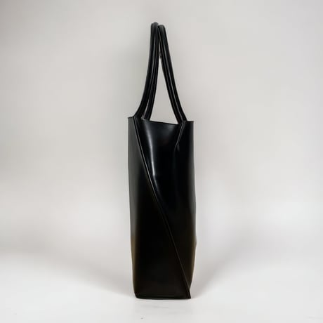Courtney orla "slope tote w shoulder handle" PVC×LEATHER (black×chinese red)
