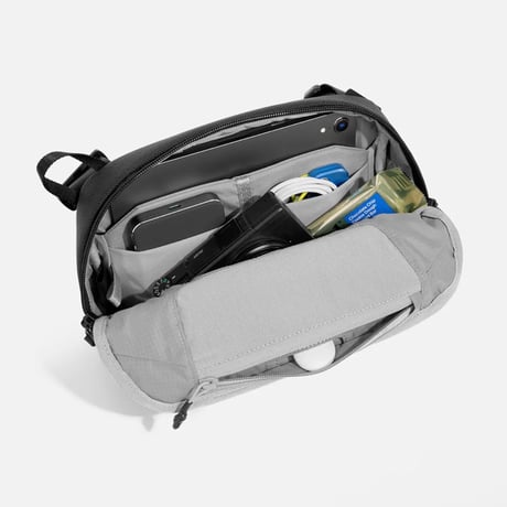Aer "Day Sling 4"(black)3.0L