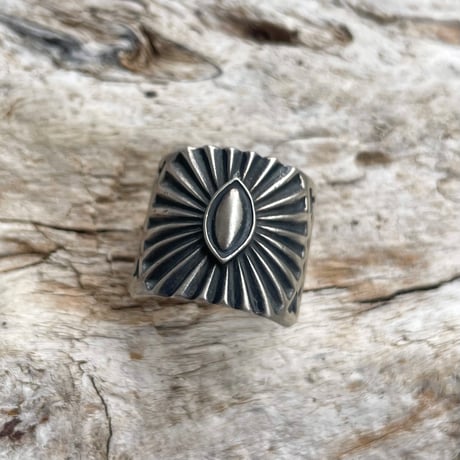 indian jewelry"Derrick Gordon (navajo)"sunbrust ring
