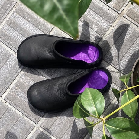 SANDALMAN "slipper" (bull hide black&purple) men's