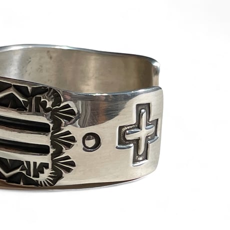 indian jewelry"Elvira Bill (navajo)"havy gauge wide bangle