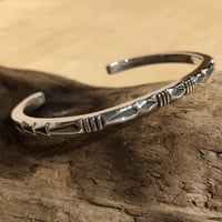 indian jewelry "Jennifer Curtis(navajo)" square wire bangle(C)