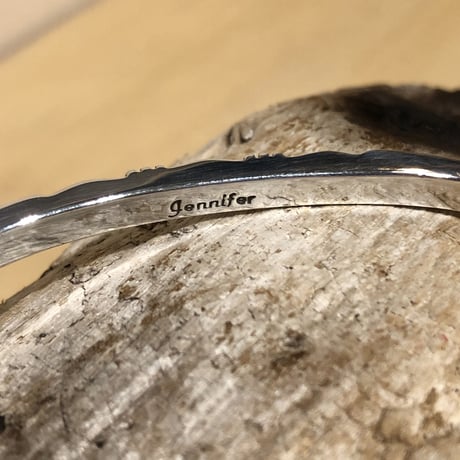 indian jewelry "Jennifer Curtis(navajo)" square wire bangle(C)