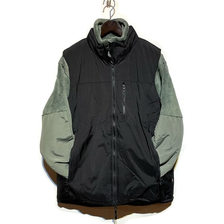 B.A.F社製 "U.S.TYPE ECWCS GEN3 Level 7 PRIMALOFT® VEST"(black)