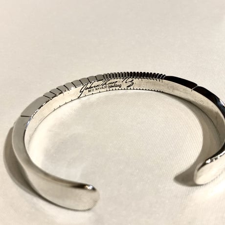 indian jewelry "johnathan nez (navajo)"heavy gauge square lined bangle