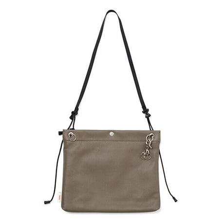 nunc  "Sacoche- Water repellent leather”