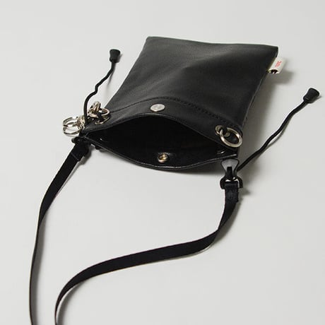 nunc  "Pouch -Water repellent leather ”
