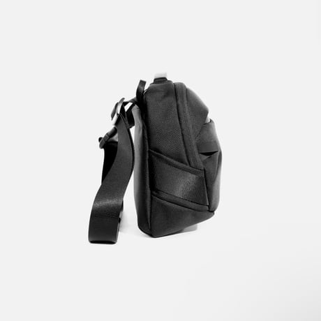 Aer "Day Sling 4 Max" (black)6.0L
