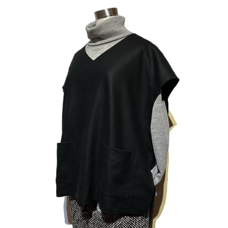 CAERULA"melton vest"(black) women's