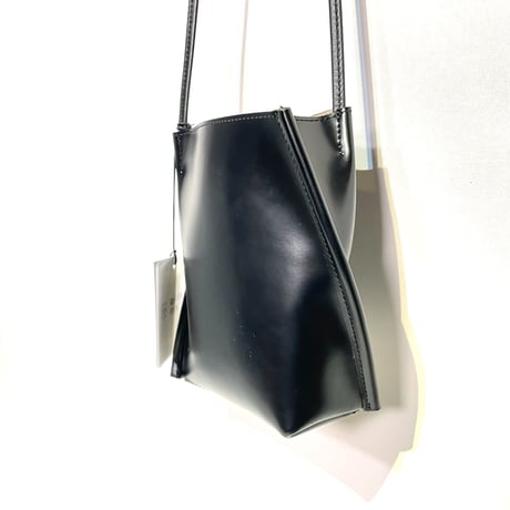 Courtney orla "slope tote mini" PVC×LEATHER (black×pearl gray)