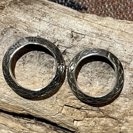 indian jewelry “ray adakai(navajo) “stamped triangle ring
