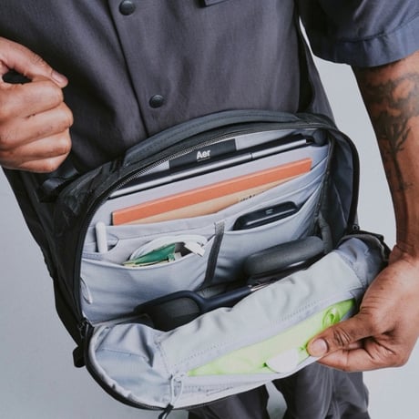 Aer "Day Sling 4 Max Ultra" (black)6.0L