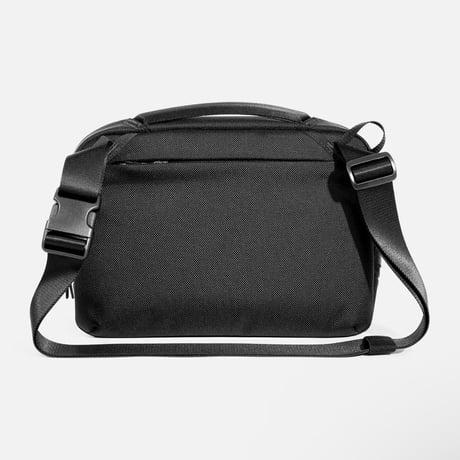 Aer "Day Sling 4 Max" (black)6.0L