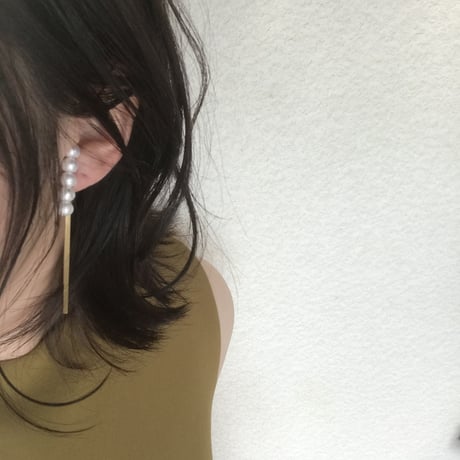 イモムシピアス・イヤリング