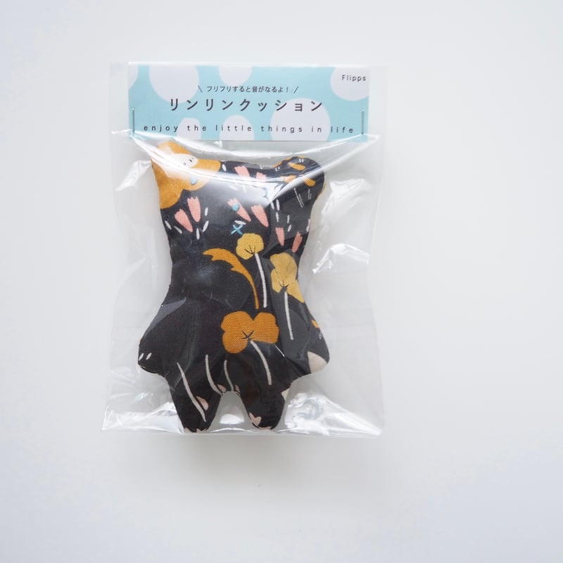 くまりんご様 リクエスト 6点 まとめ商品 クマさんのリンリンクッション | キッズTシャツと雑貨 Flipps
