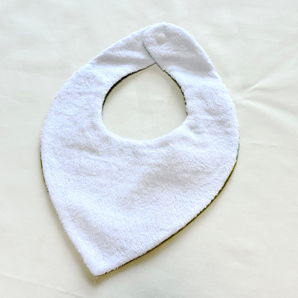 三角型プリントスタイ/くまさん | キッズTシャツと雑貨 Flipps