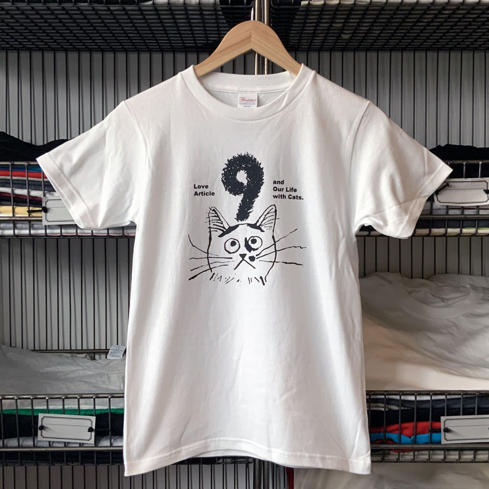 Love Article 9 and Our Life with Cats. [坂本千明] |