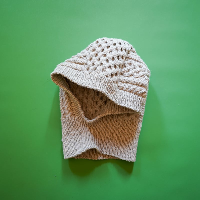 ケーブル編みのバラクラバ / Halaus［ハラウス］/ 全3色 | Juhla