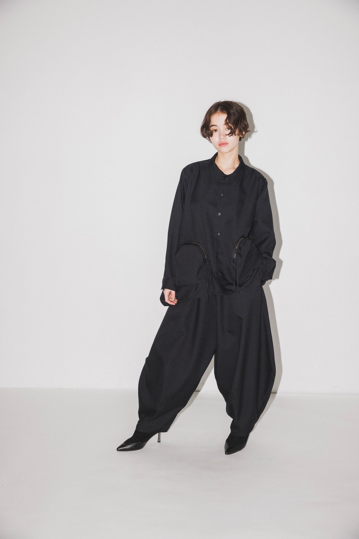 nunuforme / 新型ポインテッドパンツ 28-nf24-675-241 Black
