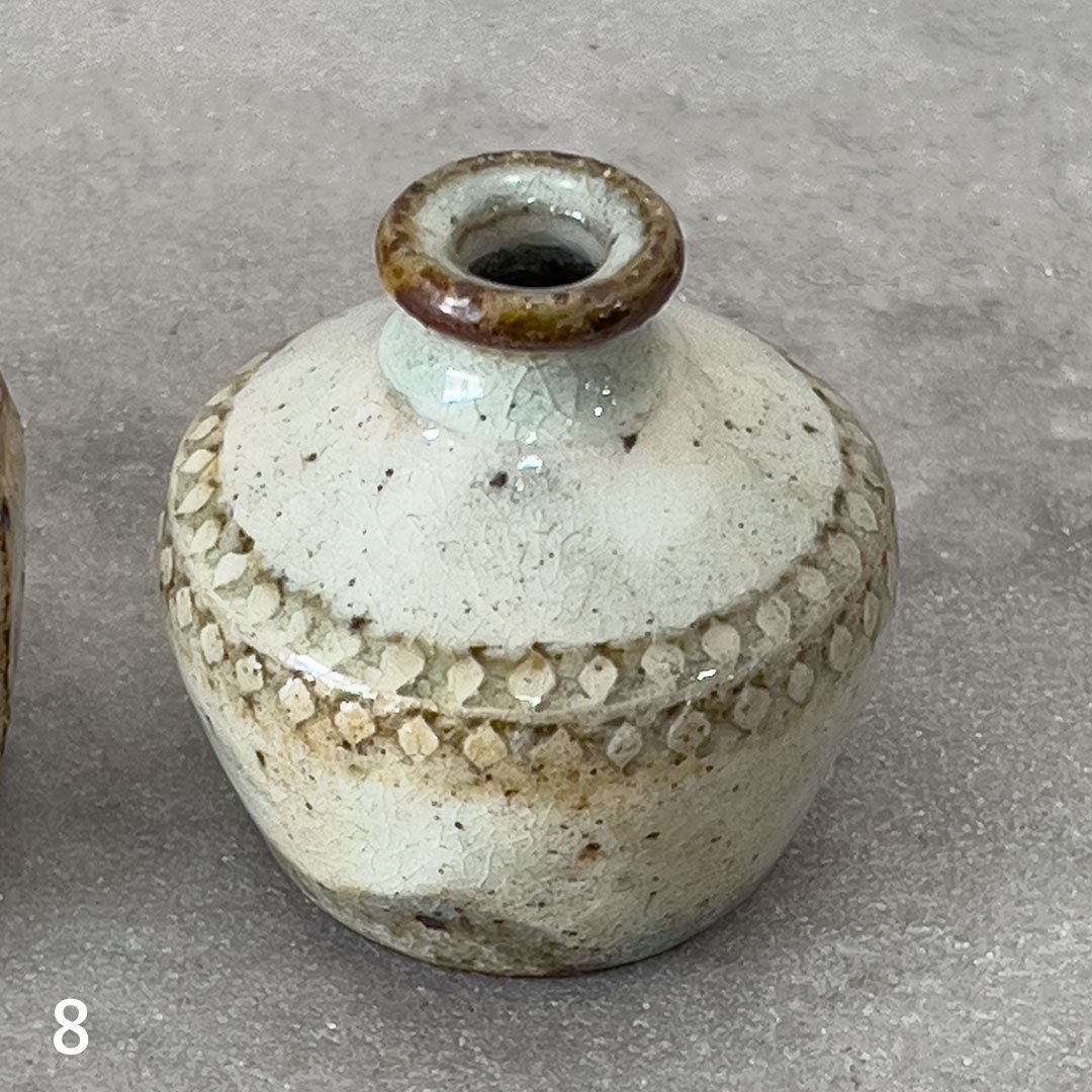 骨董品　花器　5点セット 骨董通販 seikanet」本日19時更新分の特集は、｢花のうつわ｣。 画室から