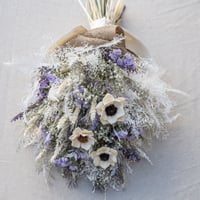 むらさきホワイト系ドライフラワースワッグ | ドライフラワーと