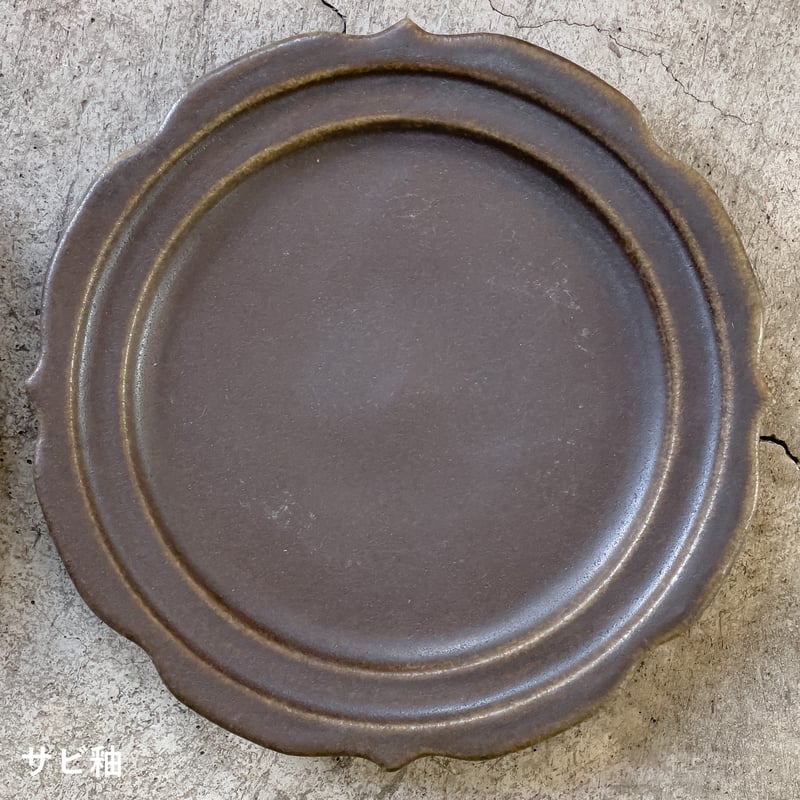 彫刻皿7寸【古谷製陶所】 | ドライフラワーと、うつわと暮らし 彫刻皿7寸【古谷製陶所】 | ドライフラワーと、うつわと暮らし