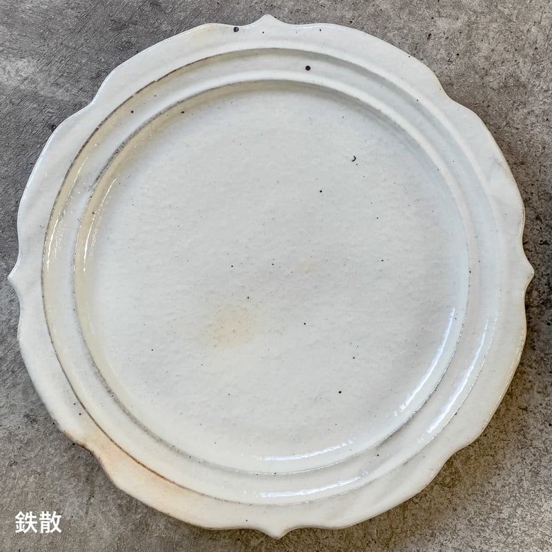 彫刻皿7寸【古谷製陶所】 | ドライフラワーと、うつわと暮らし 彫刻皿7寸【古谷製陶所】 | ドライフラワーと、うつわと暮らし