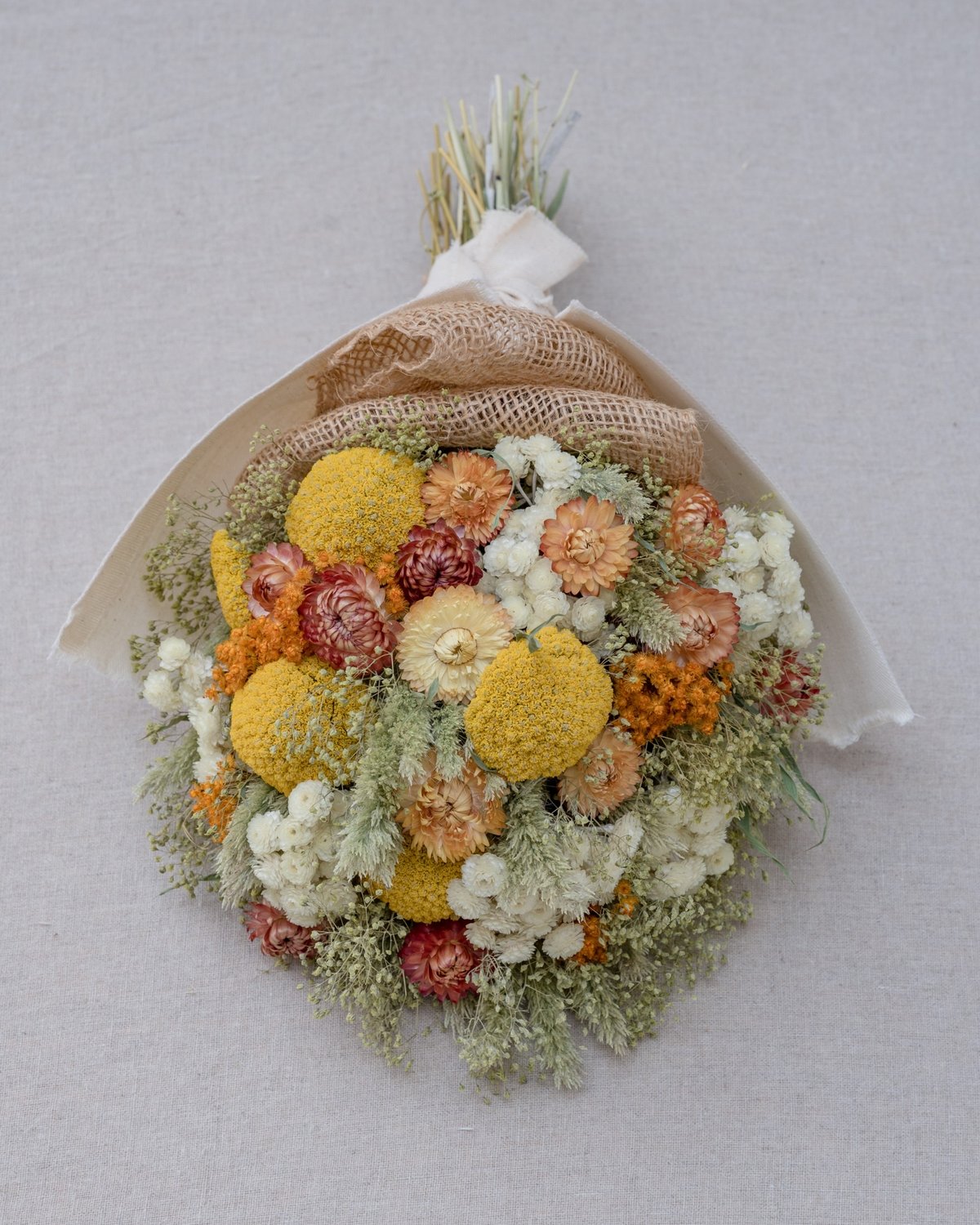 ドライフラワースワッグD ビタミンカラー系 | ドライフラワーと