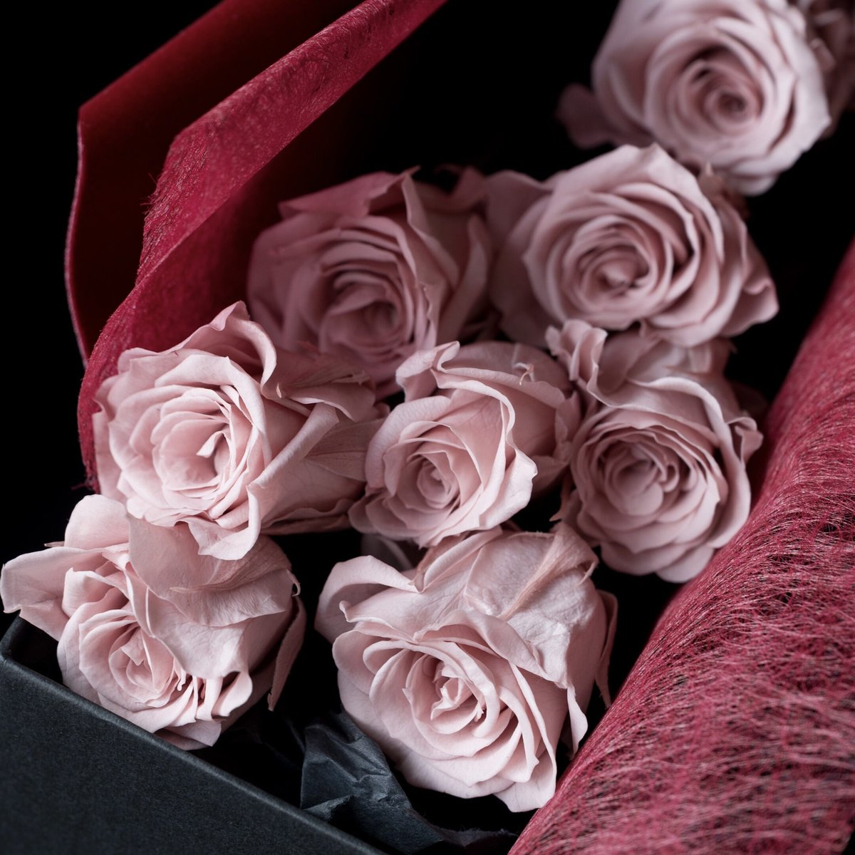バラ9本のROSE BOX🌹（還暦のお祝いにおすすめ） | ドライフラワーと