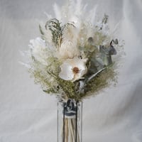 ホワイト系プロテアのラウンド系吊り下げスワッグ ホワイト系プロテアのラウンド系吊り下げスワッグ - メルカリ