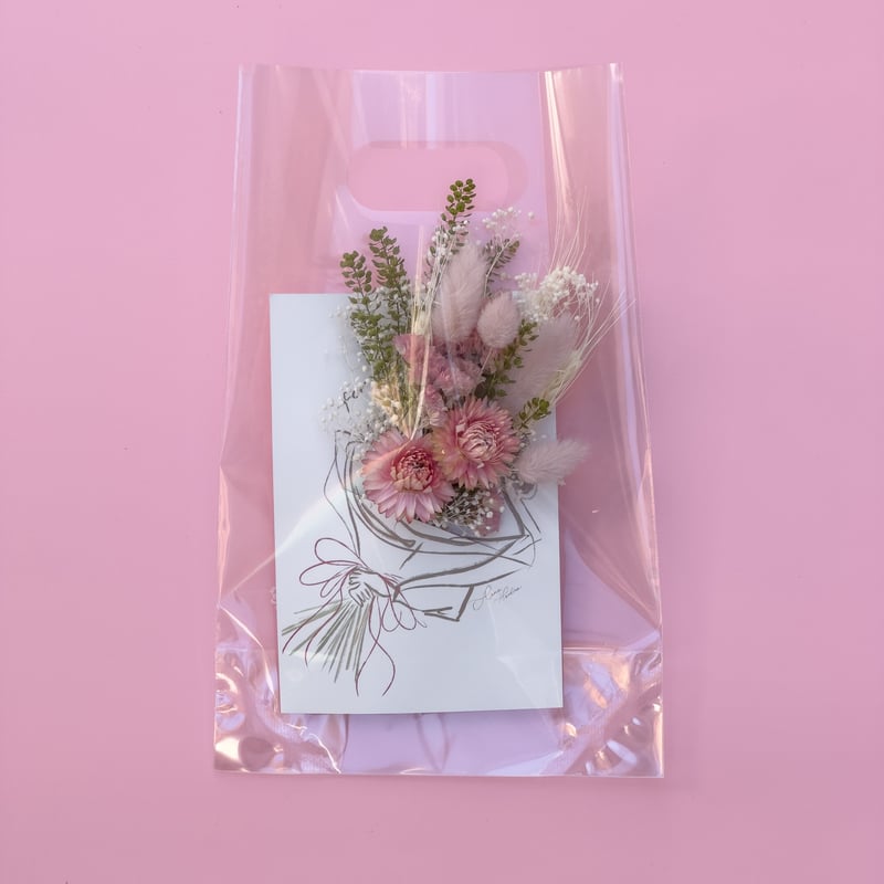 Tida Flowerの、ドライフラワーletter。小さめ花束・ミニミニ