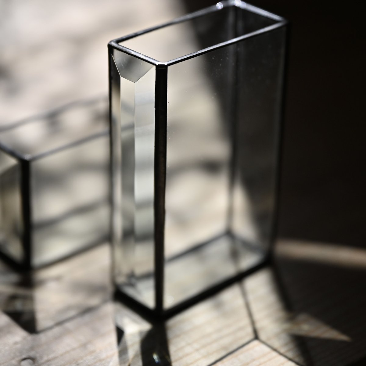 * ステンドグラス * ヒビガラス *  フラワーベース プリズムステンドグラスフラワーベースM・Glass&Art MOMO