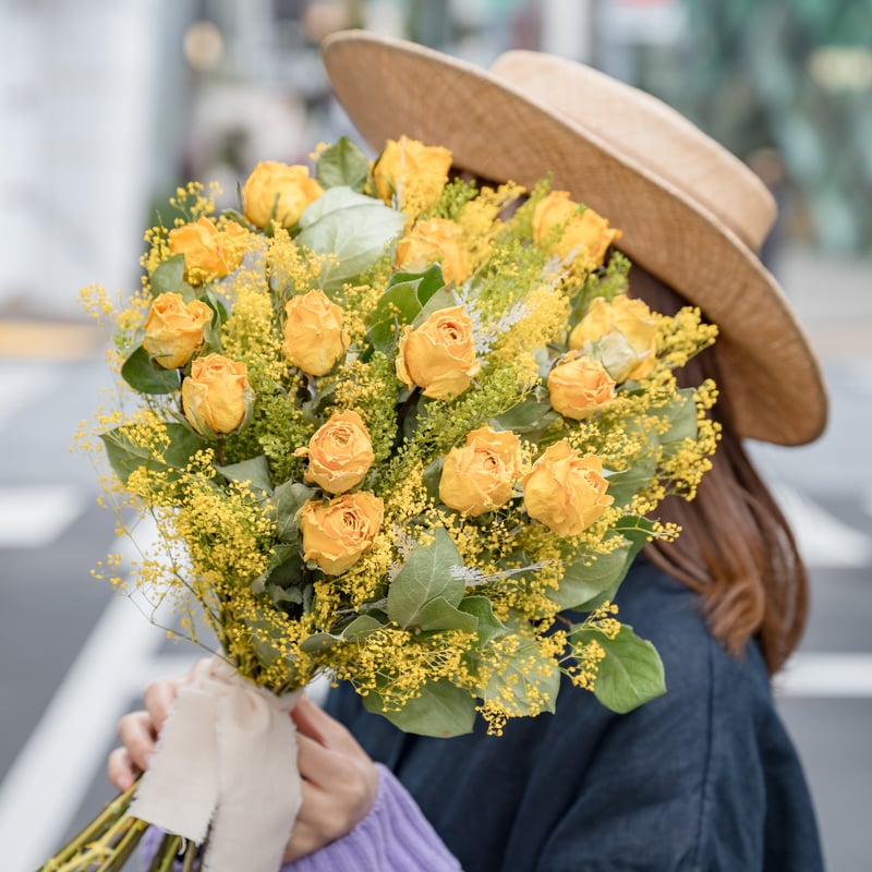 バラいっぱいのドライフラワー花束（ウェディング・結婚式・記念日など