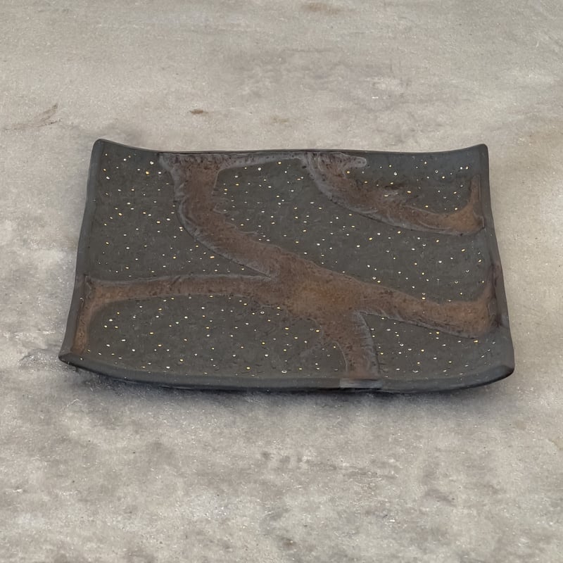 【売り尽くし】元代　双魚文大皿 大倉陶園 (オオクラトウエン) 銘々皿 ホワイト×ピンク 15㎝ 小花