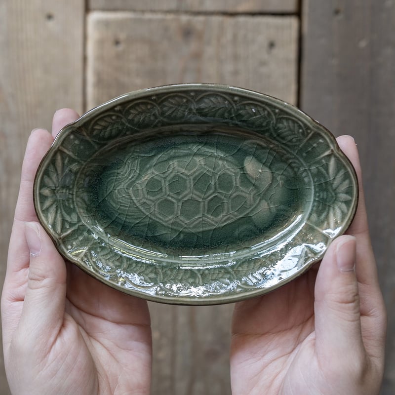 陽刻 オーバル皿SS（亀・鶴）【SUIYO】 | ドライフラワーと、うつわと