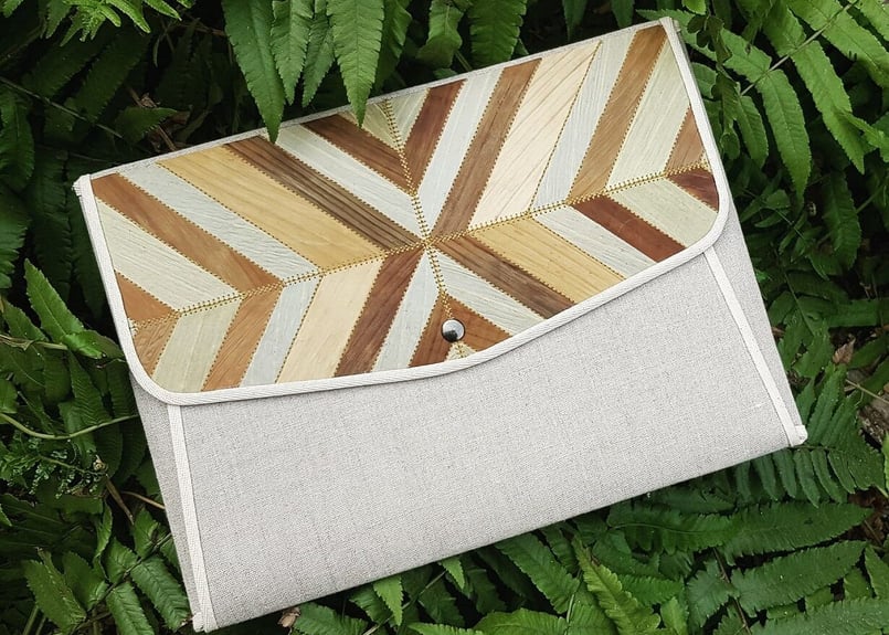 枯れたバナナの葉】で作るエコブランド P.a.d Banana Leaf Product