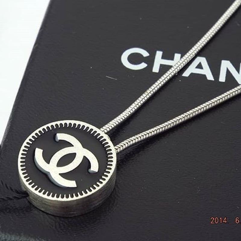 シャネル 携帯ストラップ | グレースワールド