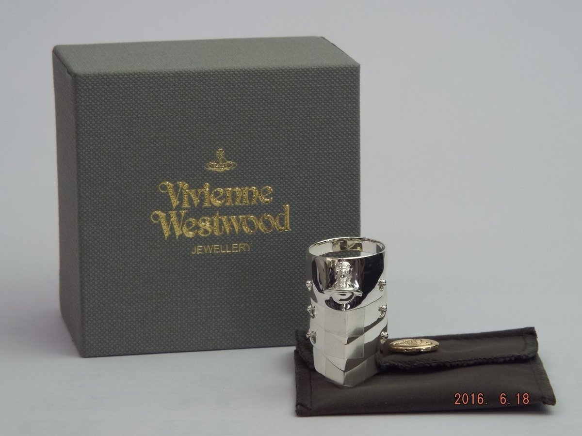 う*ぎ様 ヴィヴィアンウエストウッド★シルバーのアーマーリング　Ｓ ヴィヴィアン ウエストウッド Vivienne Westwood 指輪 リング