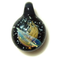 [UK-65] deep sea jellyfish pendant
