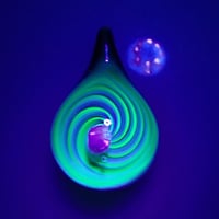 [uvSO-11]uv spiral opal pendant