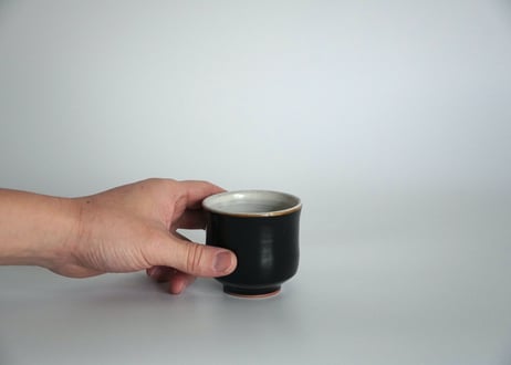 湯呑（黒釉）