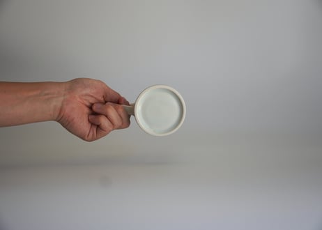雪白磁切立マグカップ